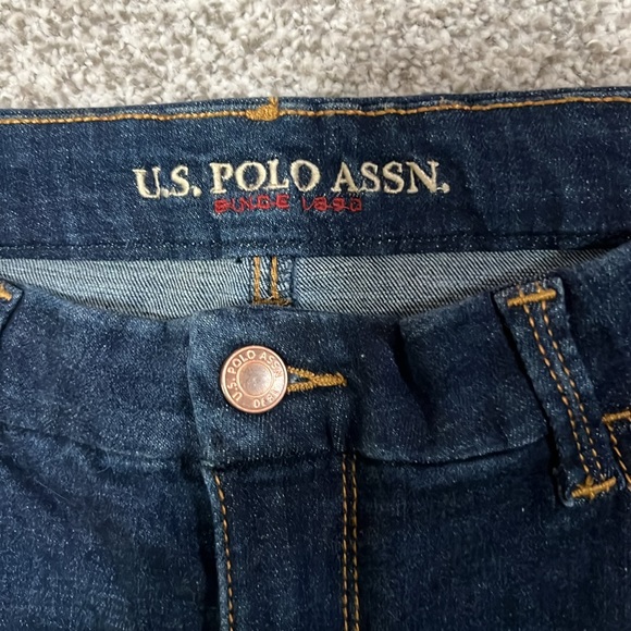 U.S.Polo Assn jeans, size 14. Inseam 27, high-rise, cotton spandex polyester - Picture 3 of 8